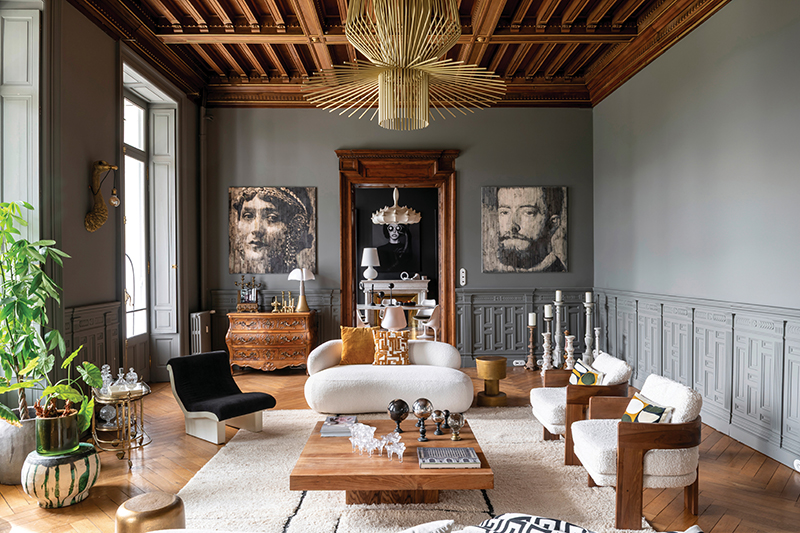 역사 속 궁전에 현대적인 삶이 살아난 집 - 뉴스 썸네일 이미지